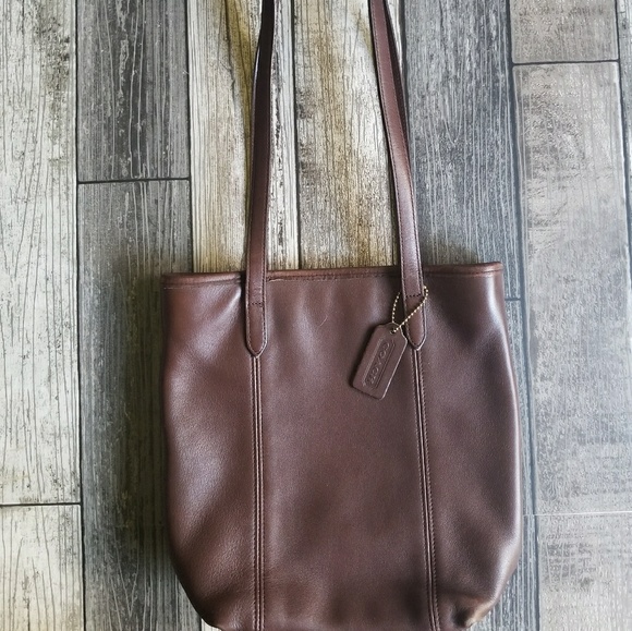 Coach Handbags - COACH 9077 vintage brown leather tote